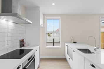 1 Waitikiri Drive, Parklands