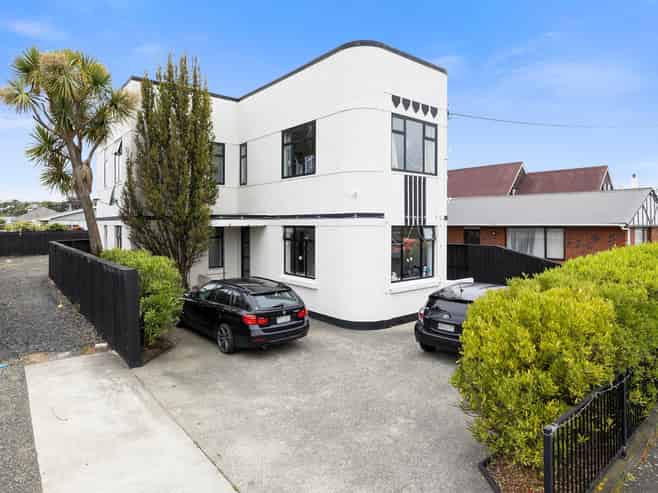 11 Grove Street, Saint Kilda