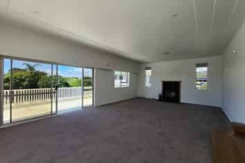 36 Jans Terrace, Oakura