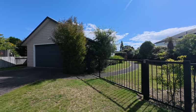 8 Haines Grove, Rainbow Point