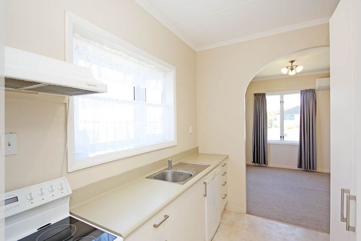 Bach, Dual Occupancy, Rental or Permanent Home? - Więcej