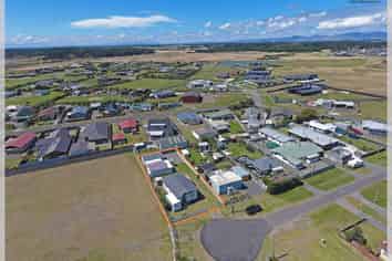 8 Hart Street, FOXTON BEACH