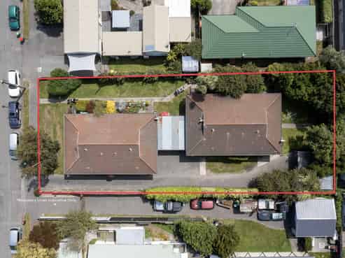 1-4 / 15 Symes Road, Wigram