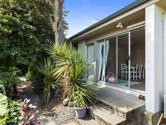 1-4 / 15 Symes Road, Wigram