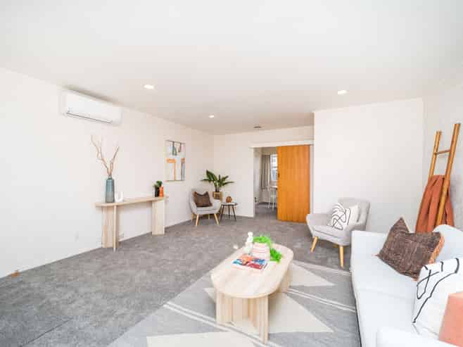 28B Wood Street, TAKARO