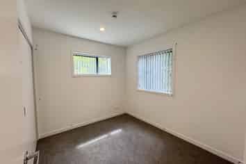 8/21 Lupton Road, Manurewa