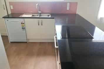 53 West Coast Road, Glen Eden