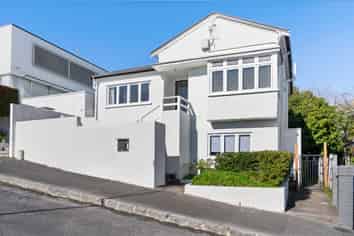 10 Yarborough Street, Saint Marys Bay