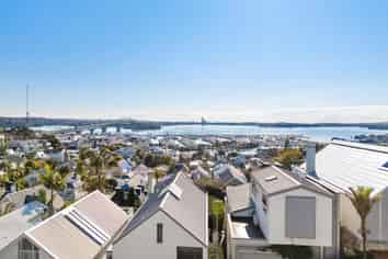 10 Yarborough Street, Saint Marys Bay