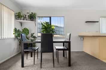 11 Saralee Drive, Manurewa