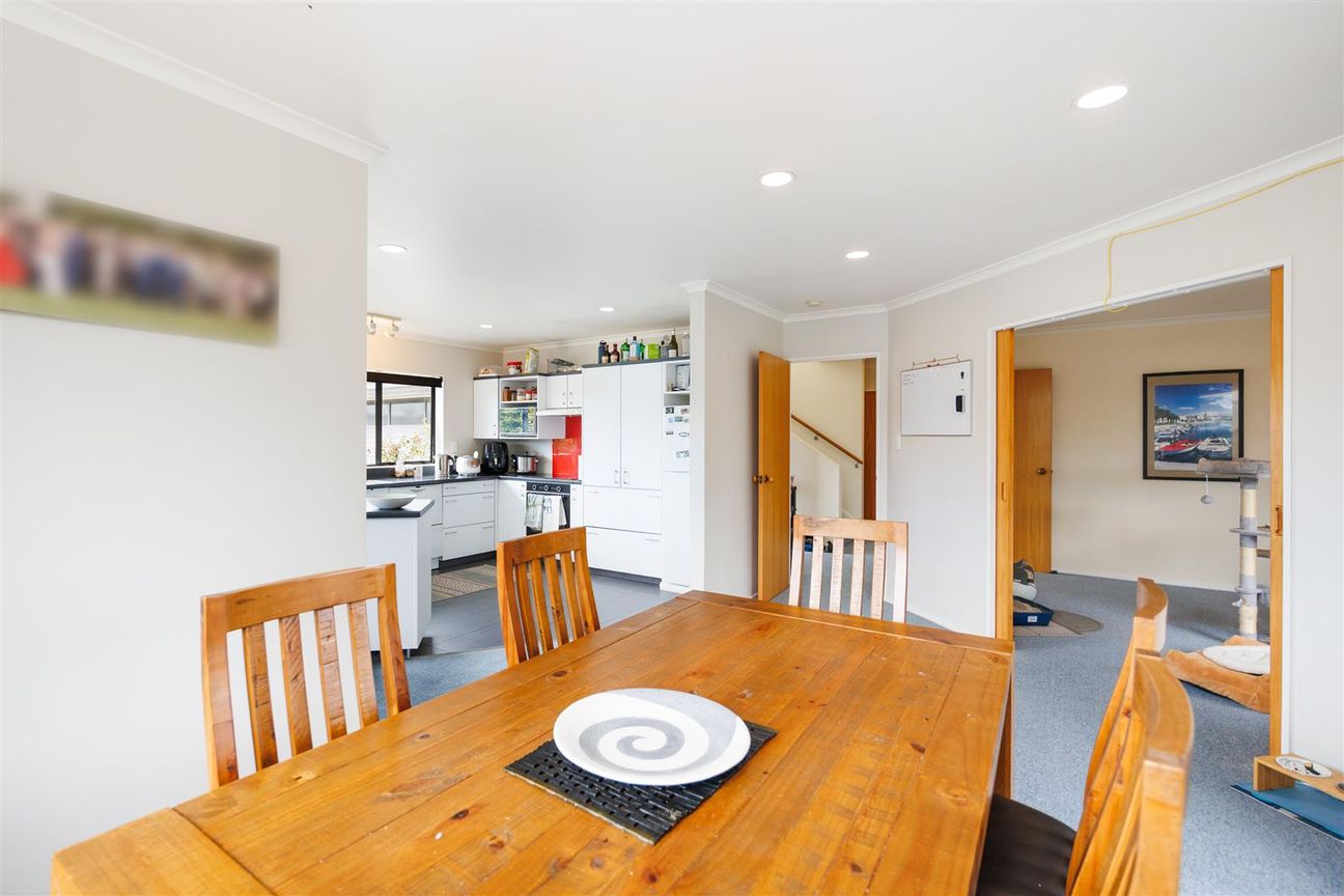 TEAM LEWIS - 4 BED HOME, QUIET LOCATION - Altro