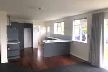 12 Miriona Grove, Paekakariki