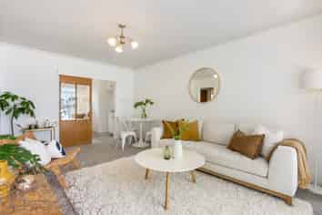 8/35 Saint Lukes Road, Mount Albert