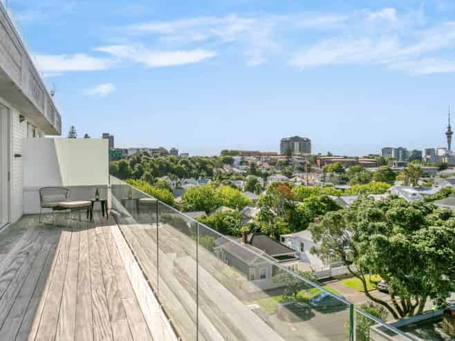 405/246 Khyber Pass, Grafton