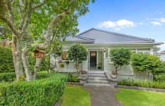 5 Crescent Road, Epsom