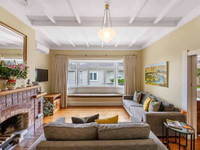 5 Crescent Road, Epsom