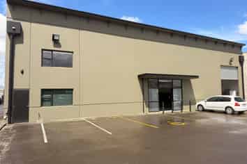 Sublease: 690sqm Palmerston North Industrial Space