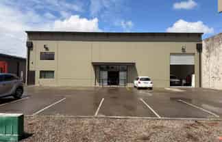Sublease: 690sqm Palmerston North Industrial Space