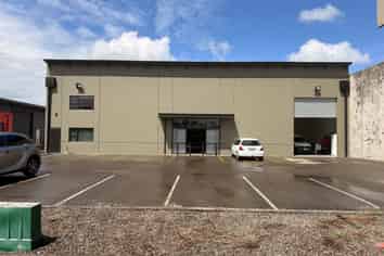 Sublease: 690sqm Palmerston North Industrial Space