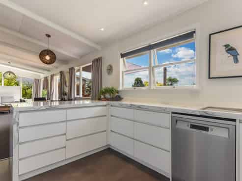 25 Surrey Road, Richmond