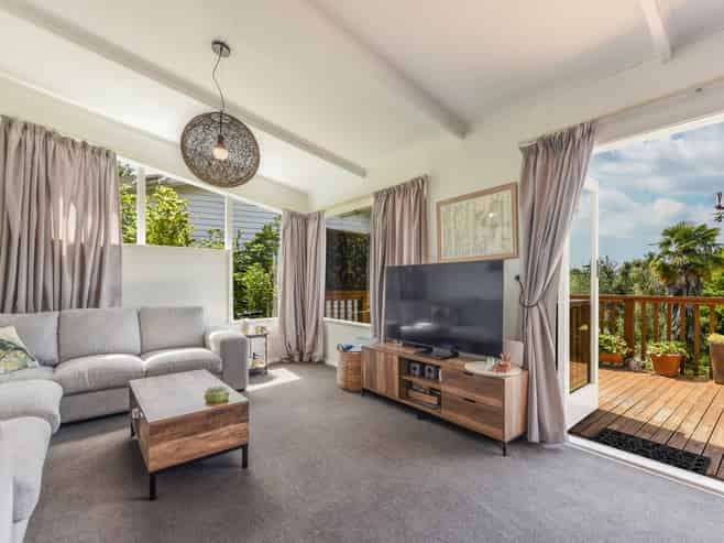 25 Surrey Road, Richmond