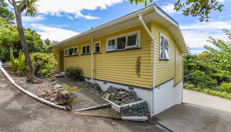 25 Surrey Road, Richmond