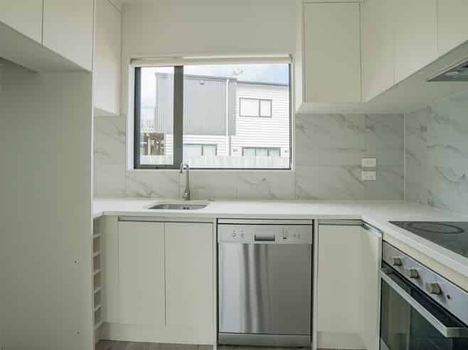 32B Poruru Close, Papakura