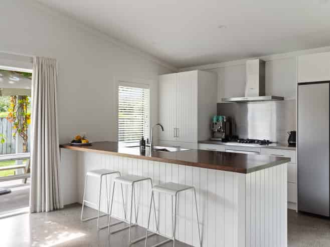 12 Tuamotu Park, Wainui