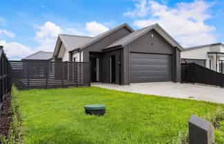 11 Arahi Road, Clevedon