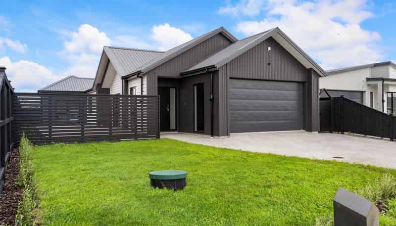 11 Arahi Road, Clevedon