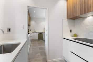 11 Arahi Road, Clevedon