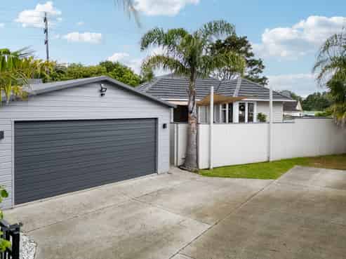 36A Silverstone Place, Henderson