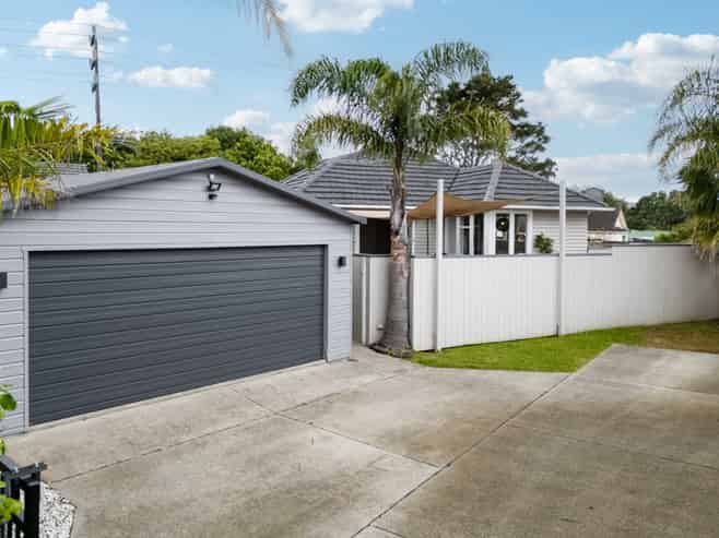 36A Silverstone Place, Henderson