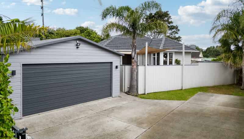 36A Silverstone Place, Henderson