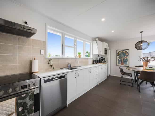 36A Silverstone Place, Henderson