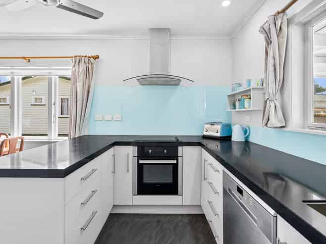 6 Cobham Place, Tikipunga