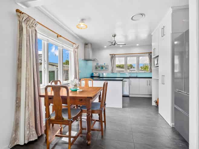 6 Cobham Place, Tikipunga