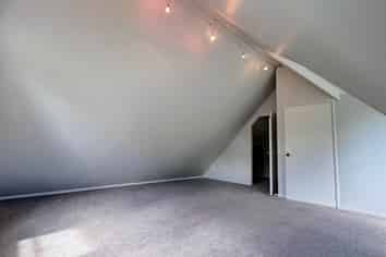 34 Orinda Close, Botany Downs