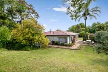 17B Gracechurch Drive, Flat Bush