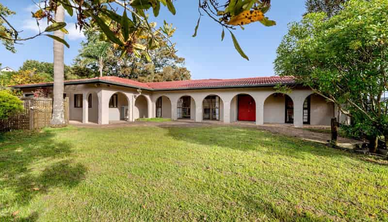 17B Gracechurch Drive, Flat Bush