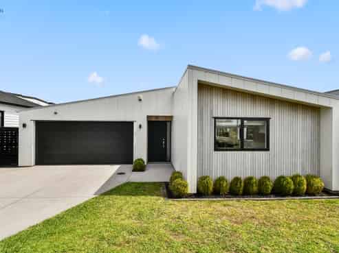 215 Victoria Street West, Pukekohe