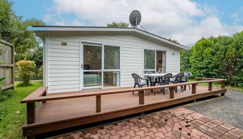 30 Barrie Crescent, Silverdale