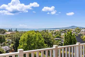 28 Palmer Crescent, Mission Bay