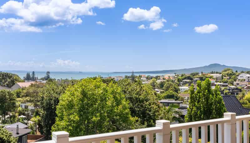 28 Palmer Crescent, Mission Bay