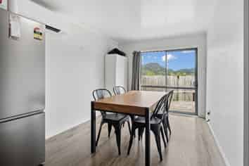 12 Pearce Drive, Kamo