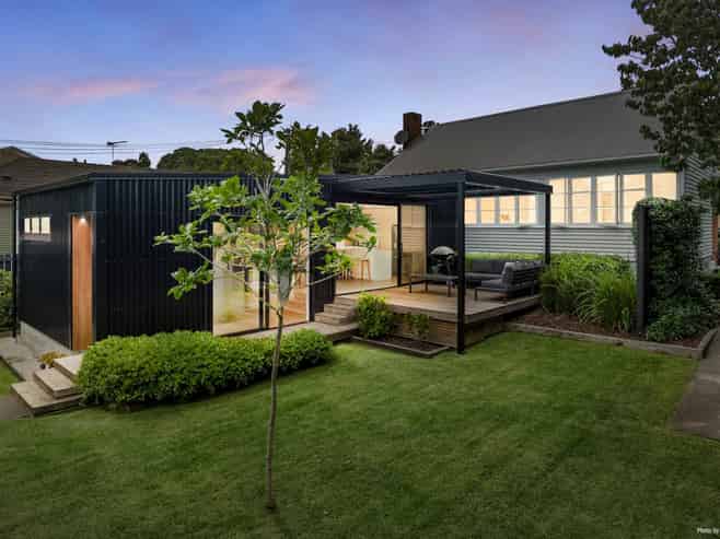 21 Fifth Avenue, Mount Albert