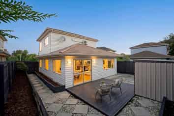 62 Clover Drive, Henderson