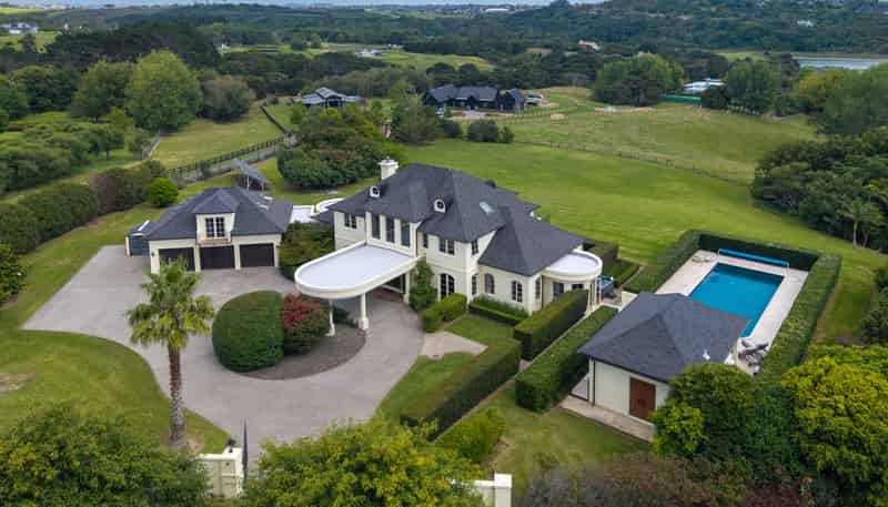 204 Broomfields Road, Whitford