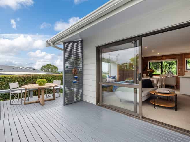 9A Teal Crescent, Beach Haven