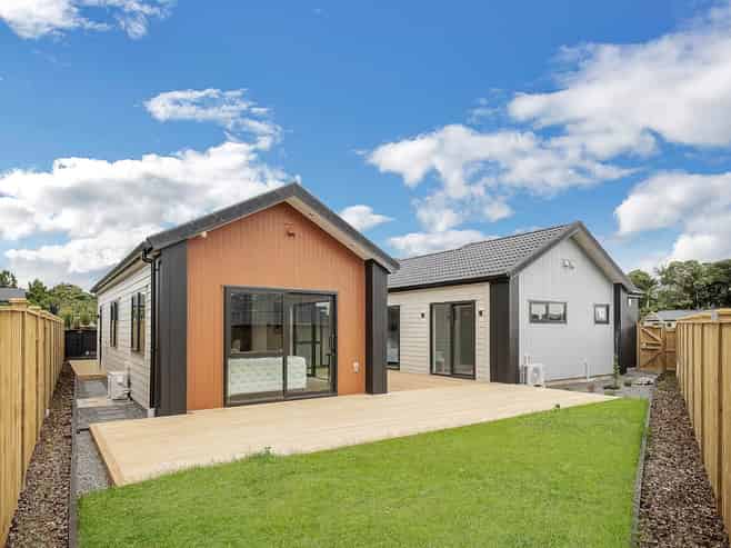 28 Rongoa Maori Way, Pukekohe